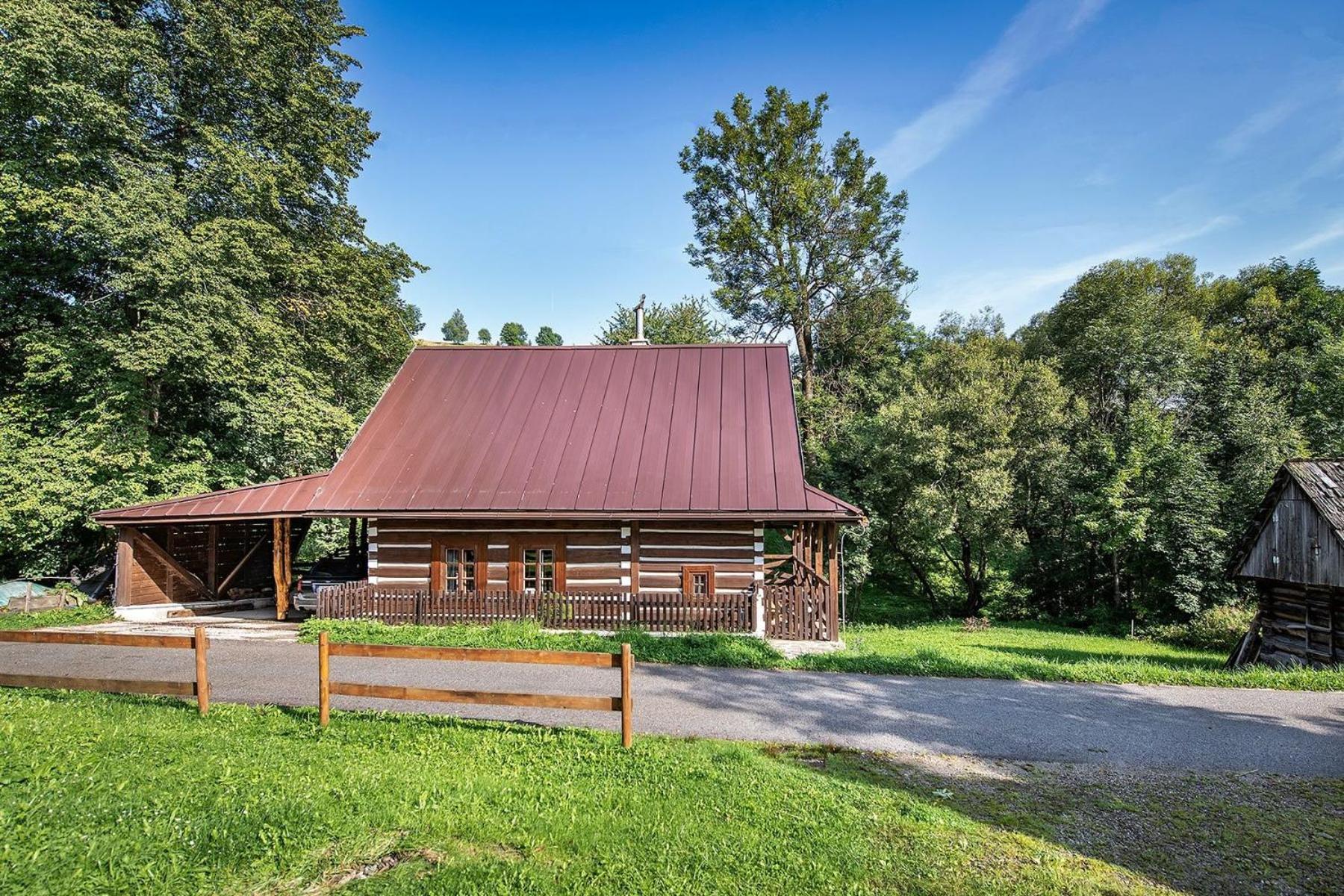 Drevenica Na Kraji Sveta Osturna Exterior foto